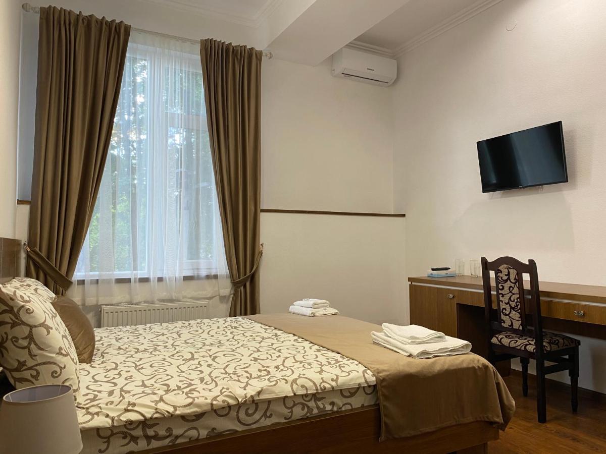 Grand Hotel Mohyliv-Podilskyi Eksteriør billede